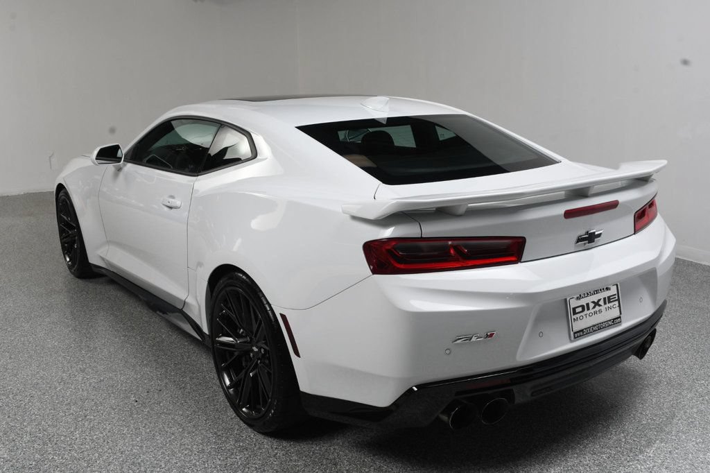 Used 2018 Chevrolet Camaro ZL1 RWD image 14