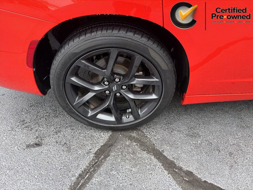 Certified 2022 Dodge Charger SXT w/ Blacktop Package RWD image 17