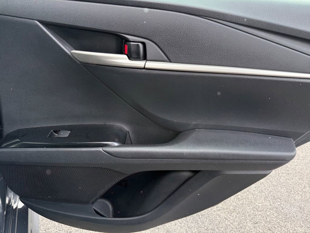 Certified 2025 Toyota Camry SE w/ Convenience Package image 20