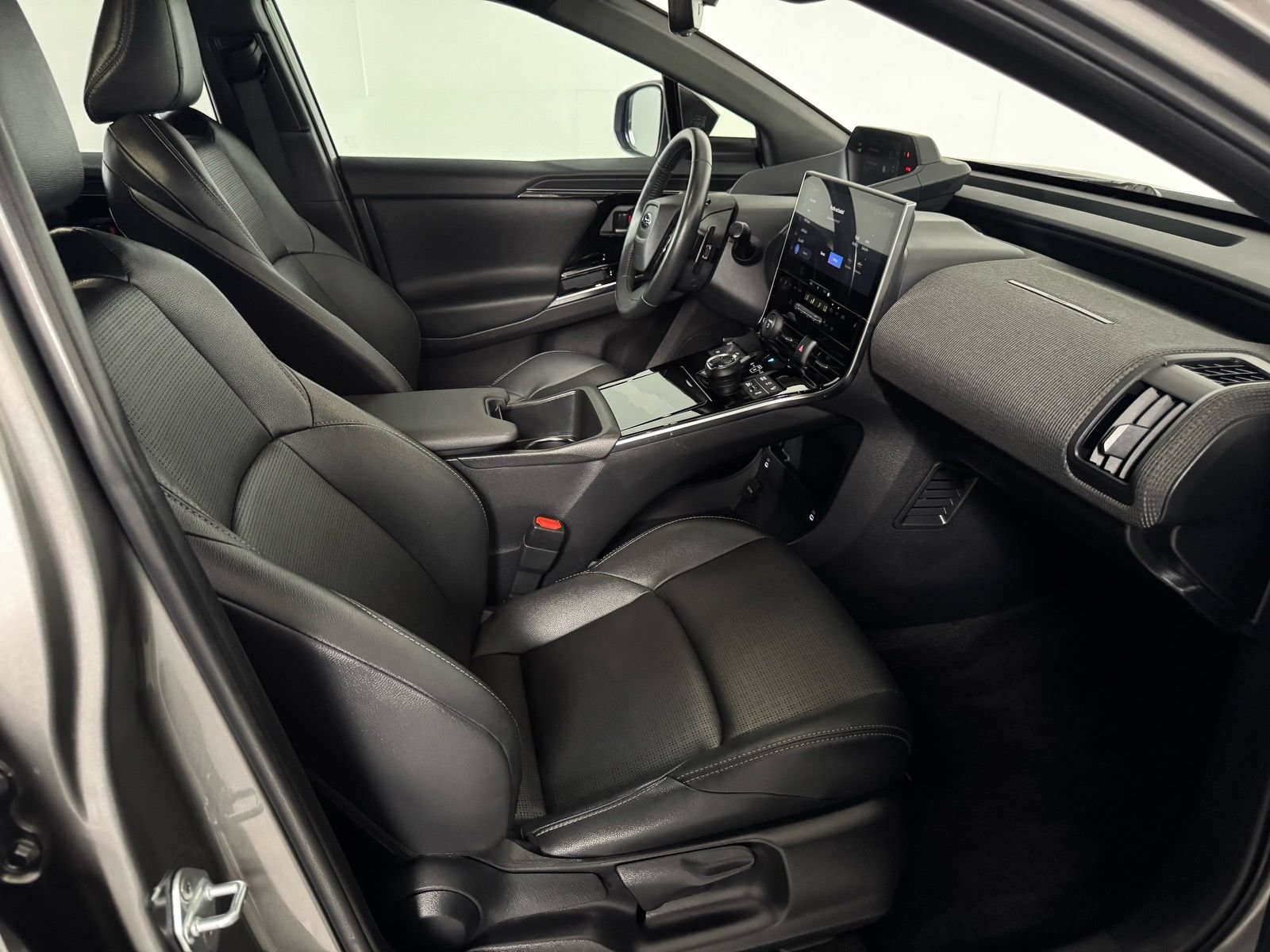 Certified 2023 Subaru Solterra AWD image 21