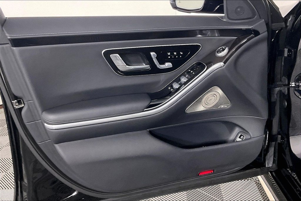 Certified 2023 Mercedes-Benz S 500 4MATIC w/ AMG Line image 15