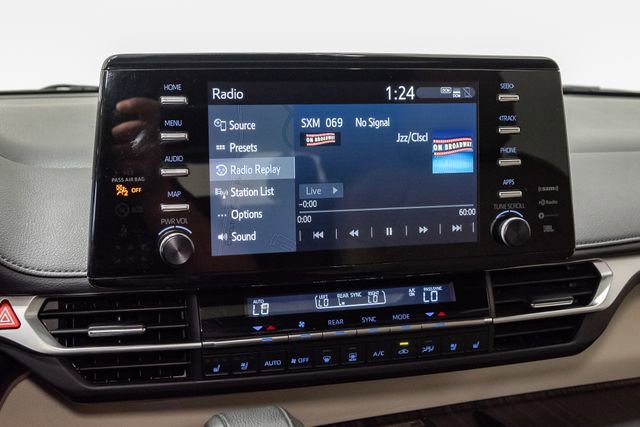 Used 2021 Toyota Sienna Limited FWD image 18