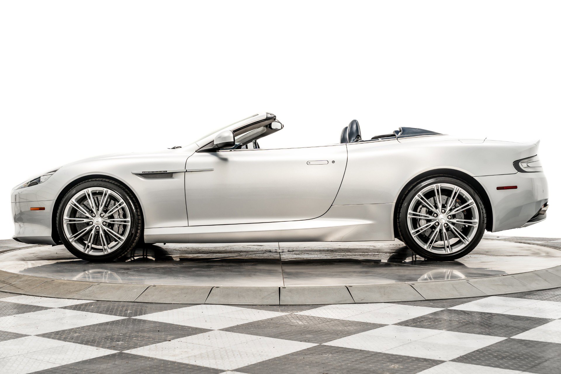 Used 2014 Aston Martin DB9 Volante image 6