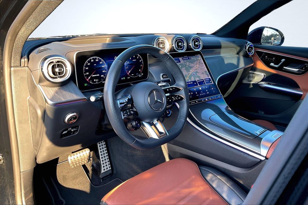 Used 2025 Mercedes-Benz GLC 43 AMG 4MATIC image 18