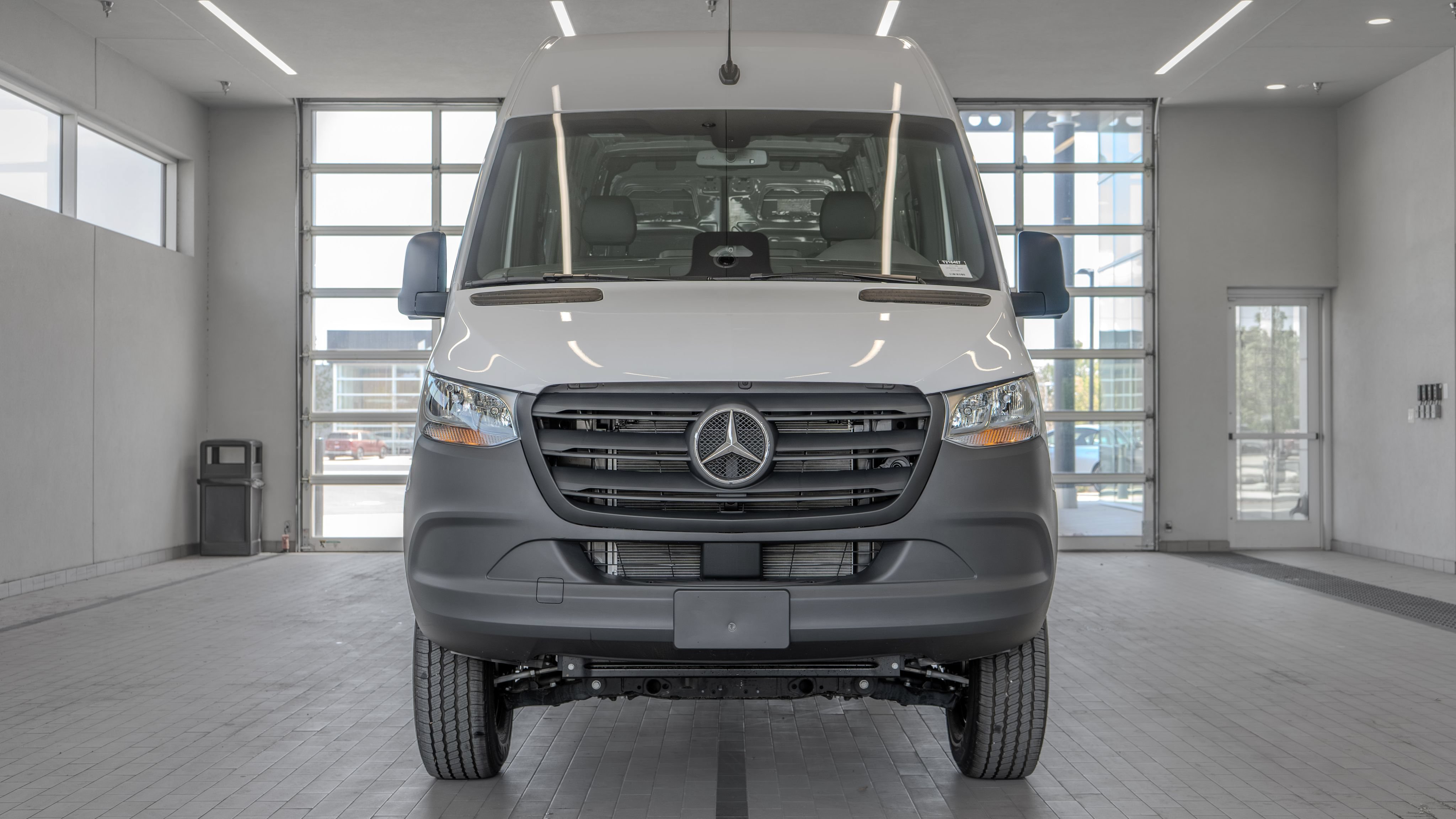 Used 2025 Mercedes-Benz Sprinter 2500 image 11
