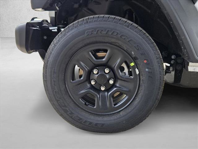 New 2026 Jeep Gladiator Sport AWD/4WD image 10