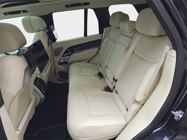 Used 2024 Land Rover Range Rover Autobiography image 14