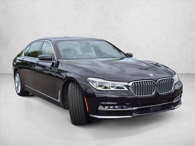 Used 2017 BMW 750i RWD image 3