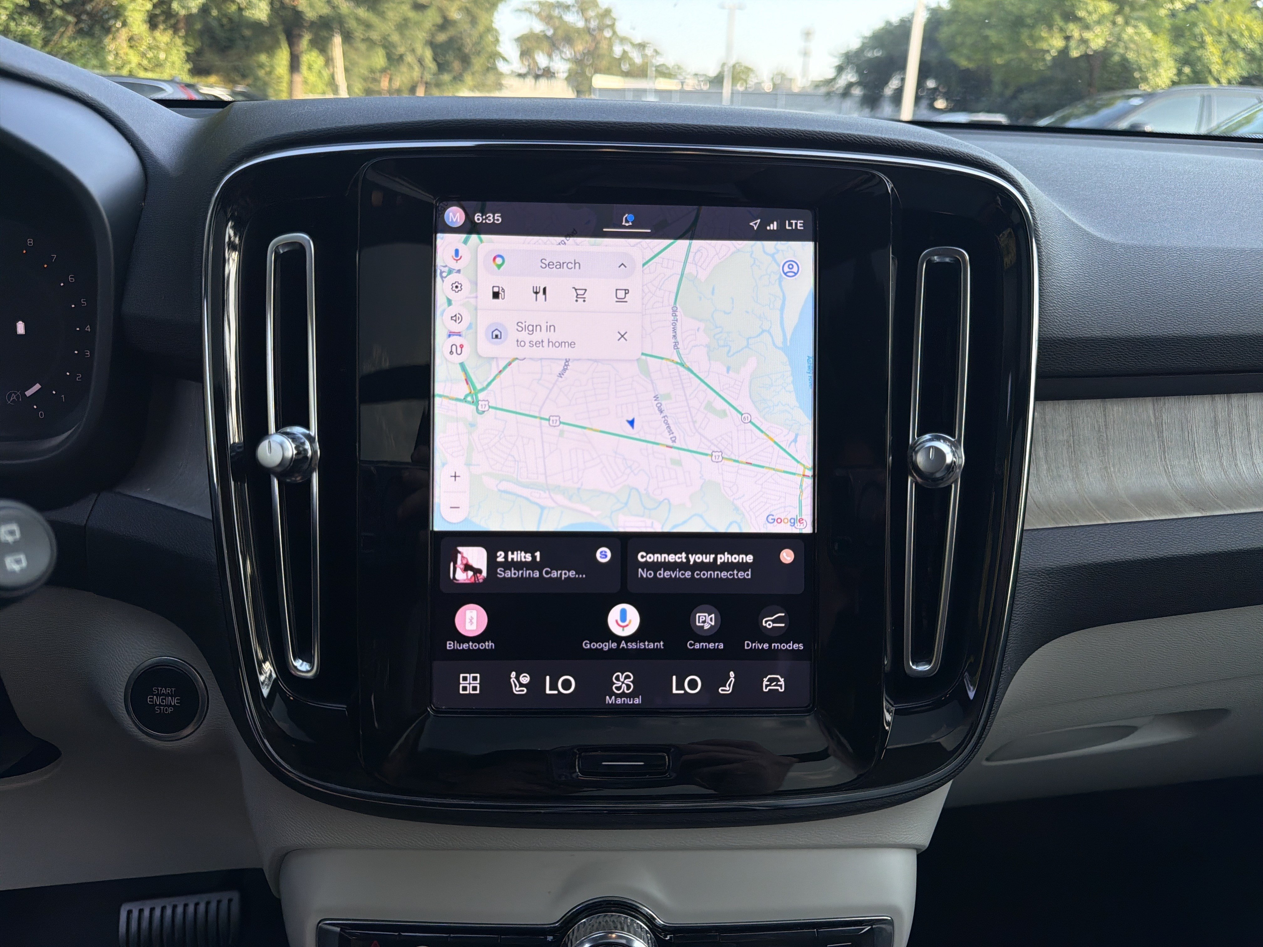 Certified 2023 Volvo XC40 B4 Plus w/ Protection Package Premier FWD image 24