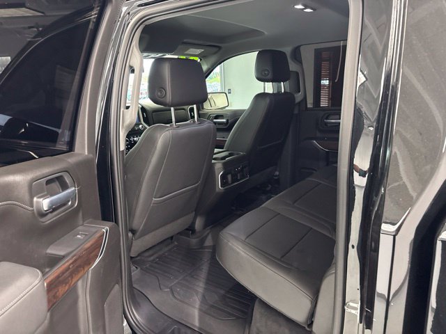 Used 2021 GMC Sierra 1500 SLT w/ SLT Premium Plus Package AWD/4WD image 18