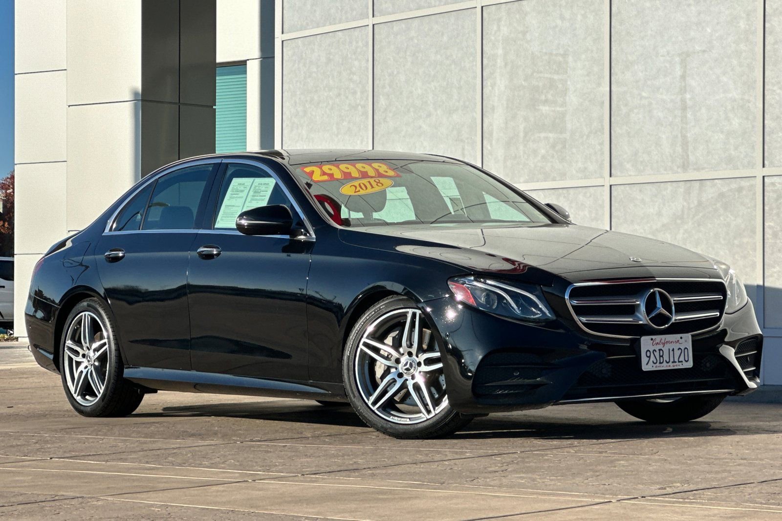 Used 2018 Mercedes-Benz E 300 image 2