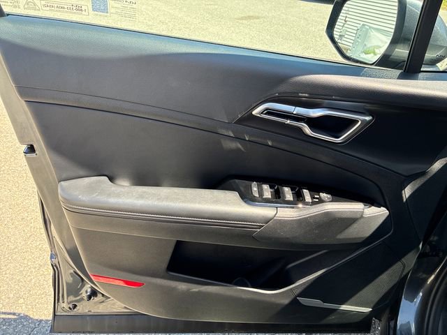 Used 2024 Kia Sportage EX AWD/4WD image 10