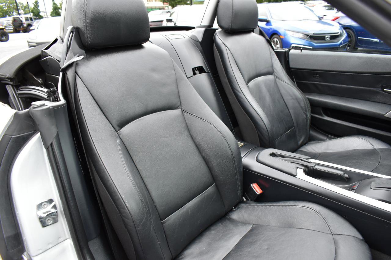 Used 2006 BMW Z4 3.0i image 32