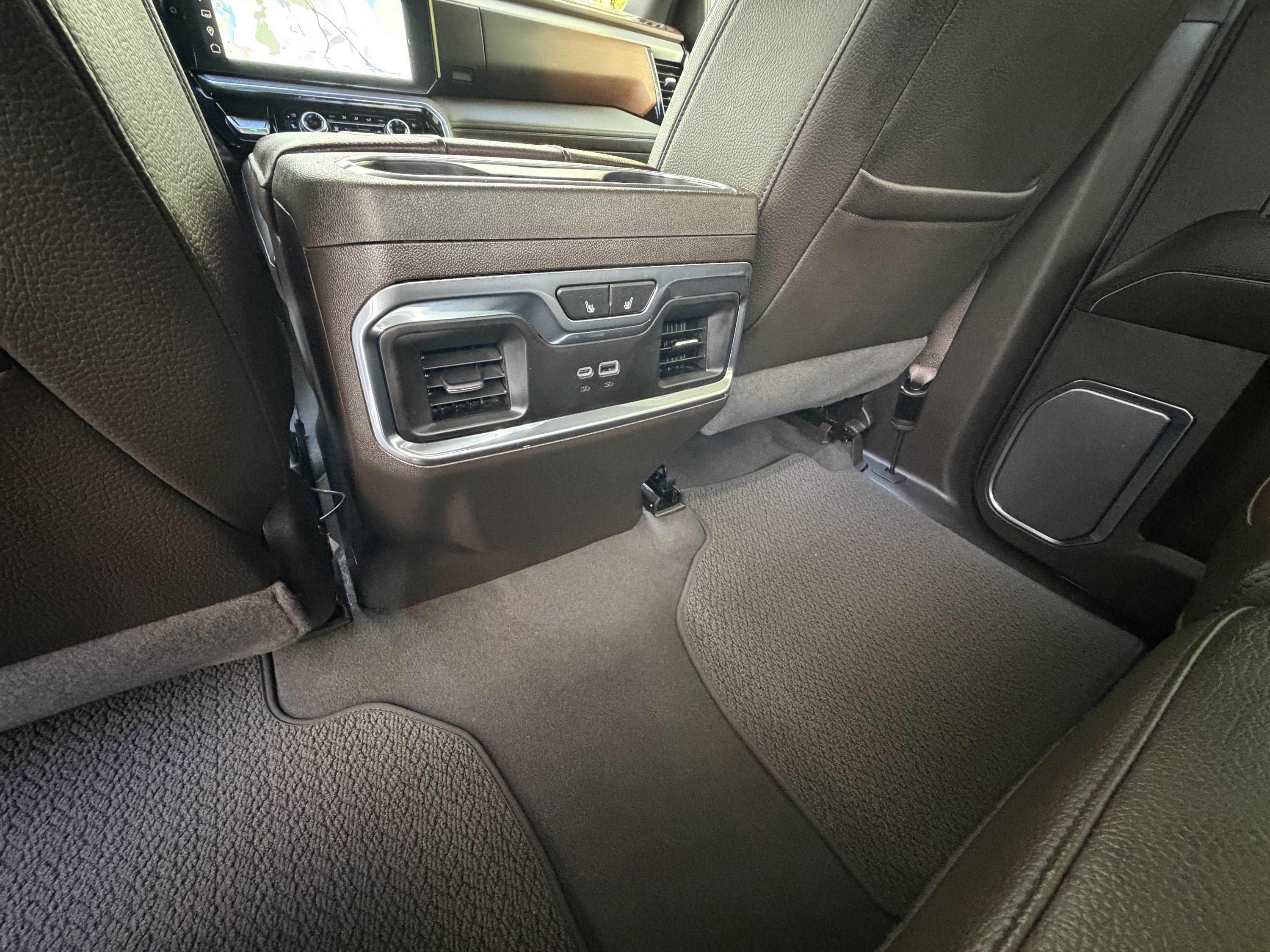 Used 2024 GMC Sierra 1500 Denali w/ Denali Reserve Package AWD/4WD image 31
