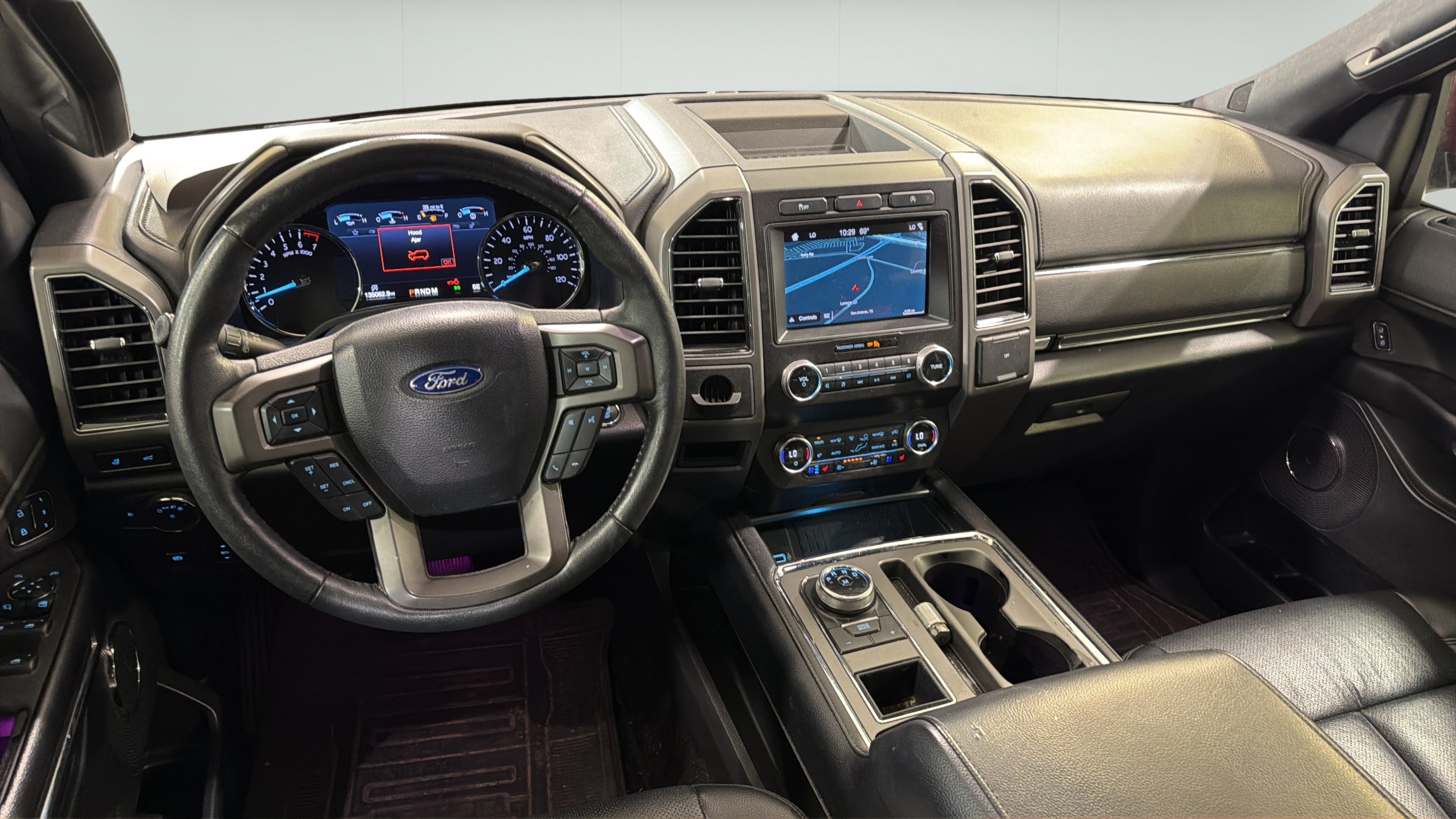 Used 2019 Ford Expedition Max XLT w/ Equipment Group 202A RWD image 22