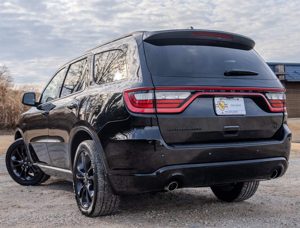 Used 2023 Dodge Durango R/T w/ Hemi Orange Plus Package image 3