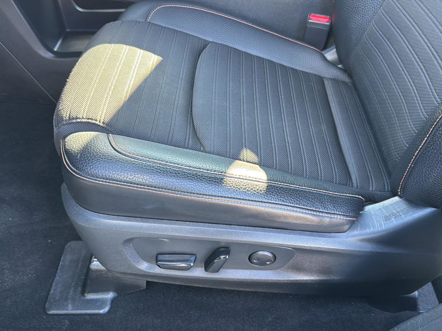 Used 2024 Nissan Pathfinder Rock Creek image 28