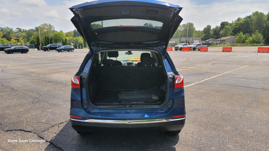 Used 2019 Chevrolet Equinox LT w/ Driver Convenience Package FWD image 11