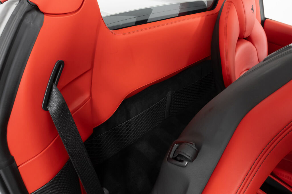 Used 2018 Ferrari 488 Spider image 49