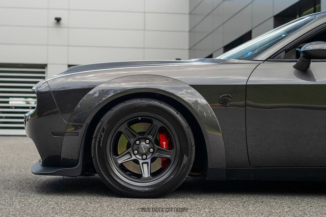 Used 2023 Dodge Challenger SRT Super Stock RWD image 4