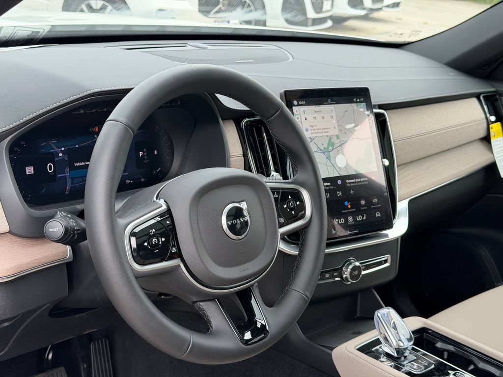 New 2026 Volvo XC90 B6 Plus w/ Protection Package Premier AWD/4WD image 15