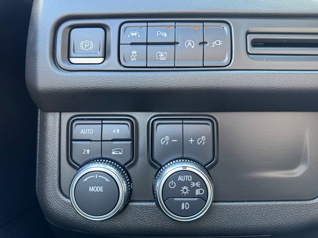 Used 2022 GMC Yukon SLT w/ SLT Premium Package AWD/4WD image 19
