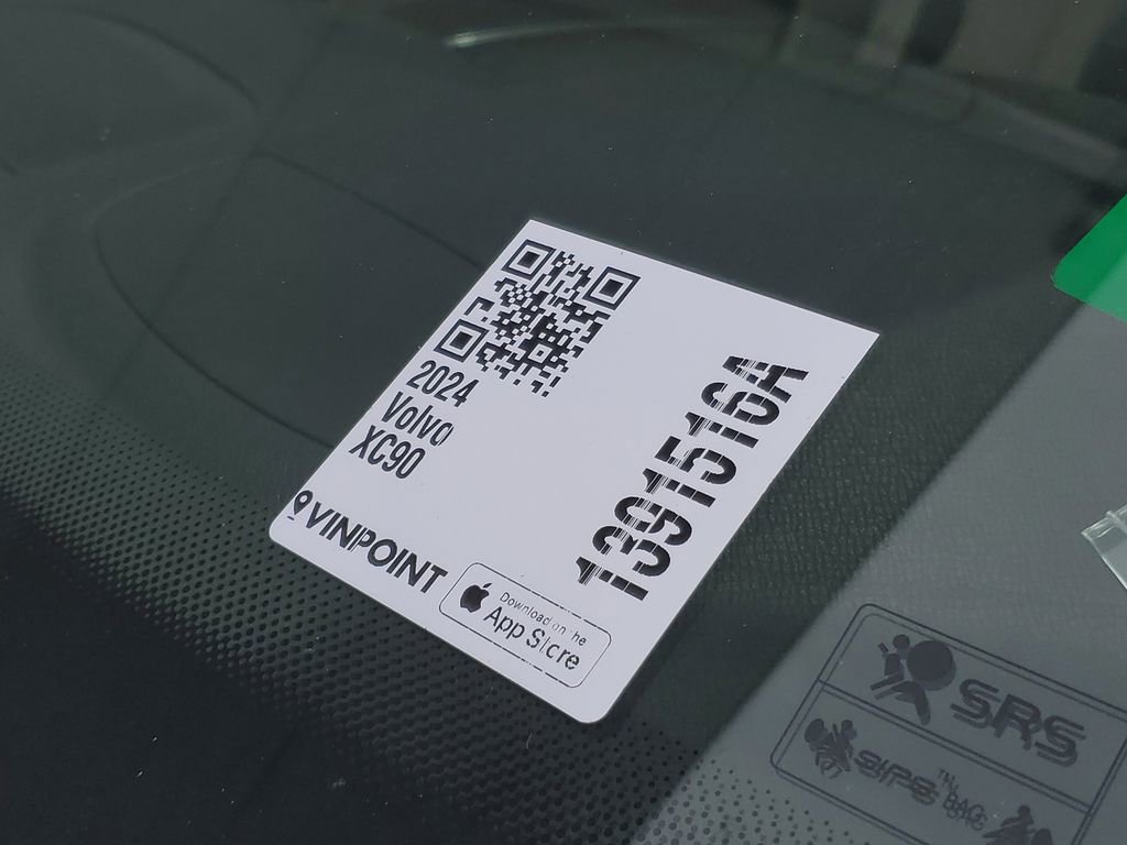 Used 2024 Volvo XC90 B6 Plus image 28