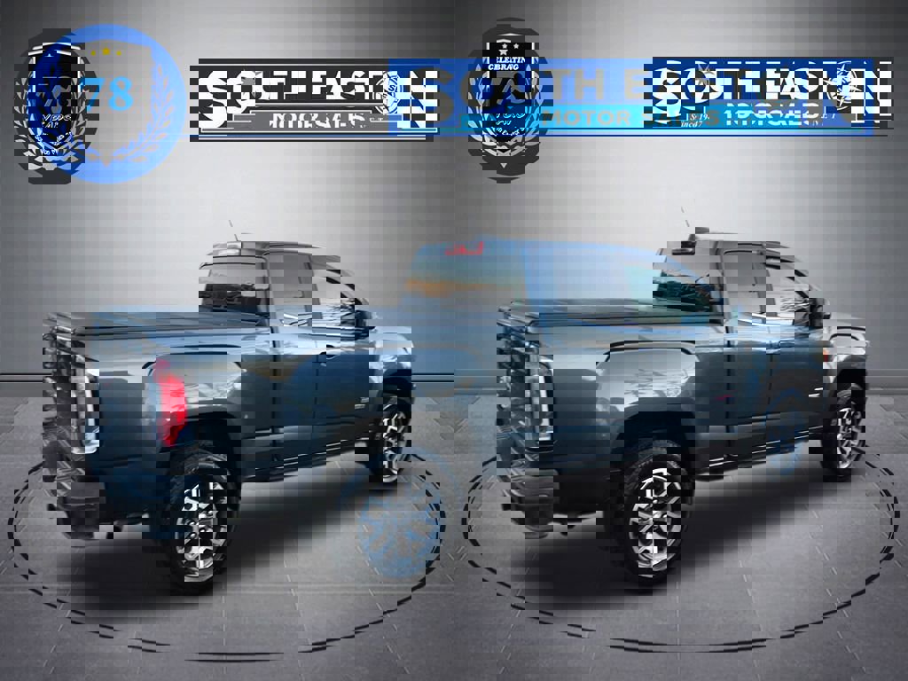 Used 2015 GMC Canyon SLE w/ All-Terrain Package image 7