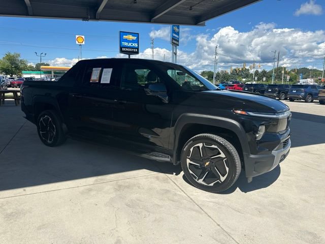 Used 2026 Chevrolet Silverado EV LT AWD/4WD image 5
