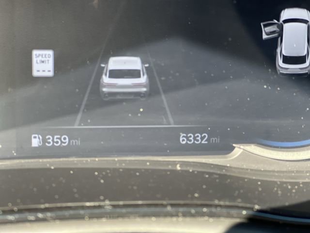 Used 2025 Genesis GV70 2.5T image 13