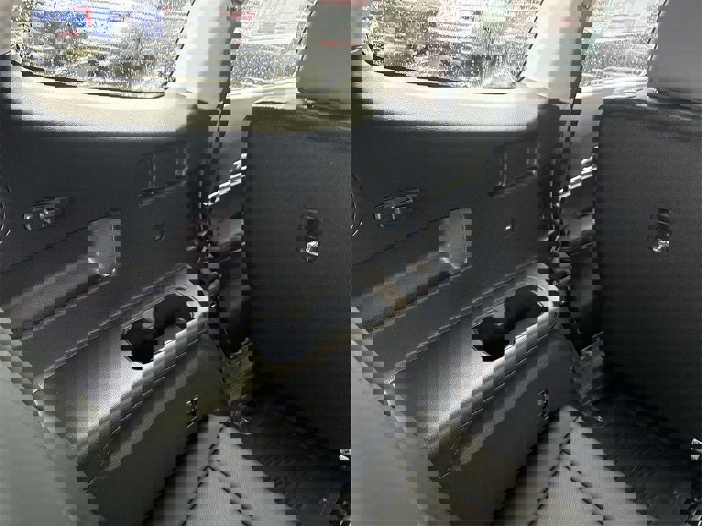 New 2025 Kia Telluride S image 32