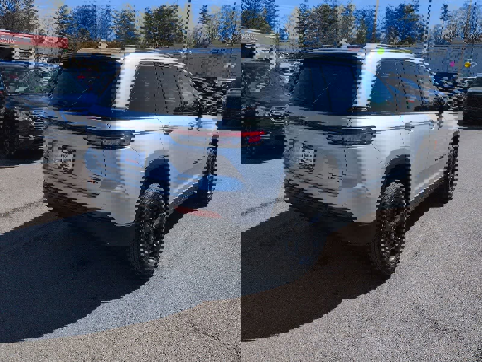 New 2025 Jeep Grand Cherokee Limited w/ Black Appearance Package image 8