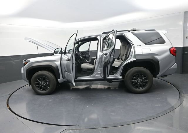 Used 2026 Toyota 4Runner SR5 AWD/4WD image 41
