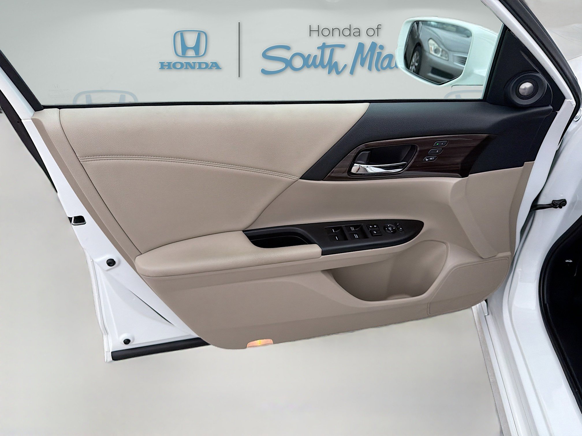 Used 2016 Honda Accord Touring image 20