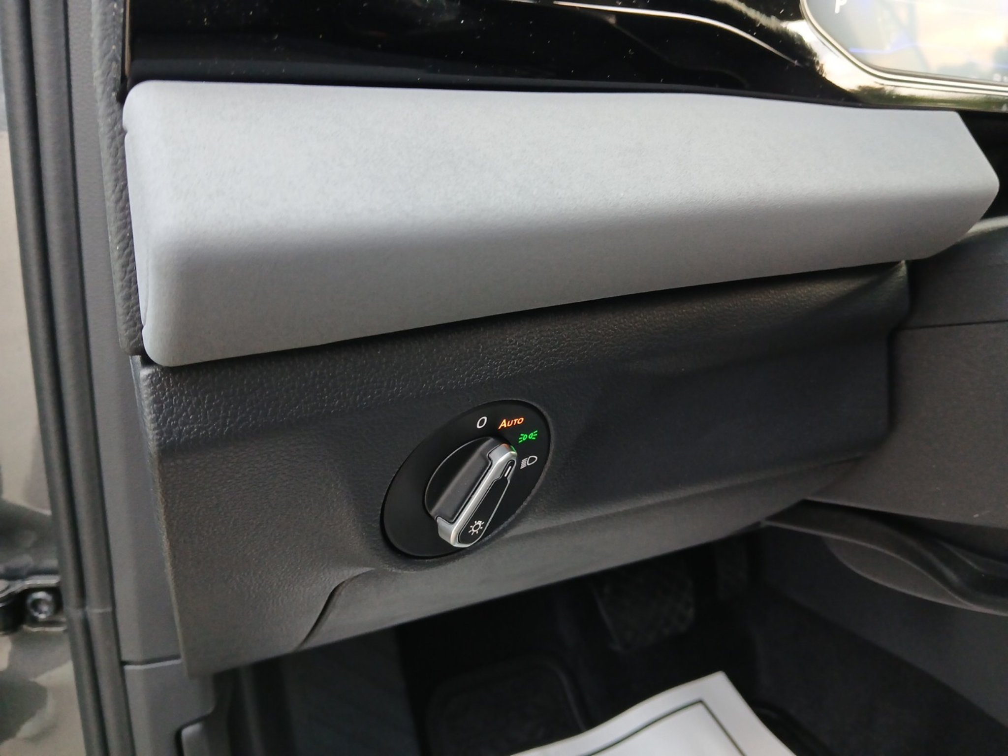 Certified 2026 Volkswagen Jetta SE FWD image 12