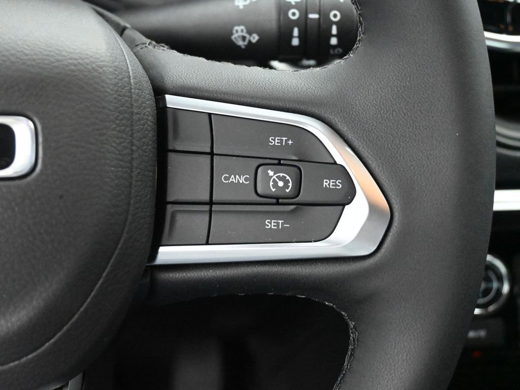 New 2026 Jeep Compass Latitude image 24