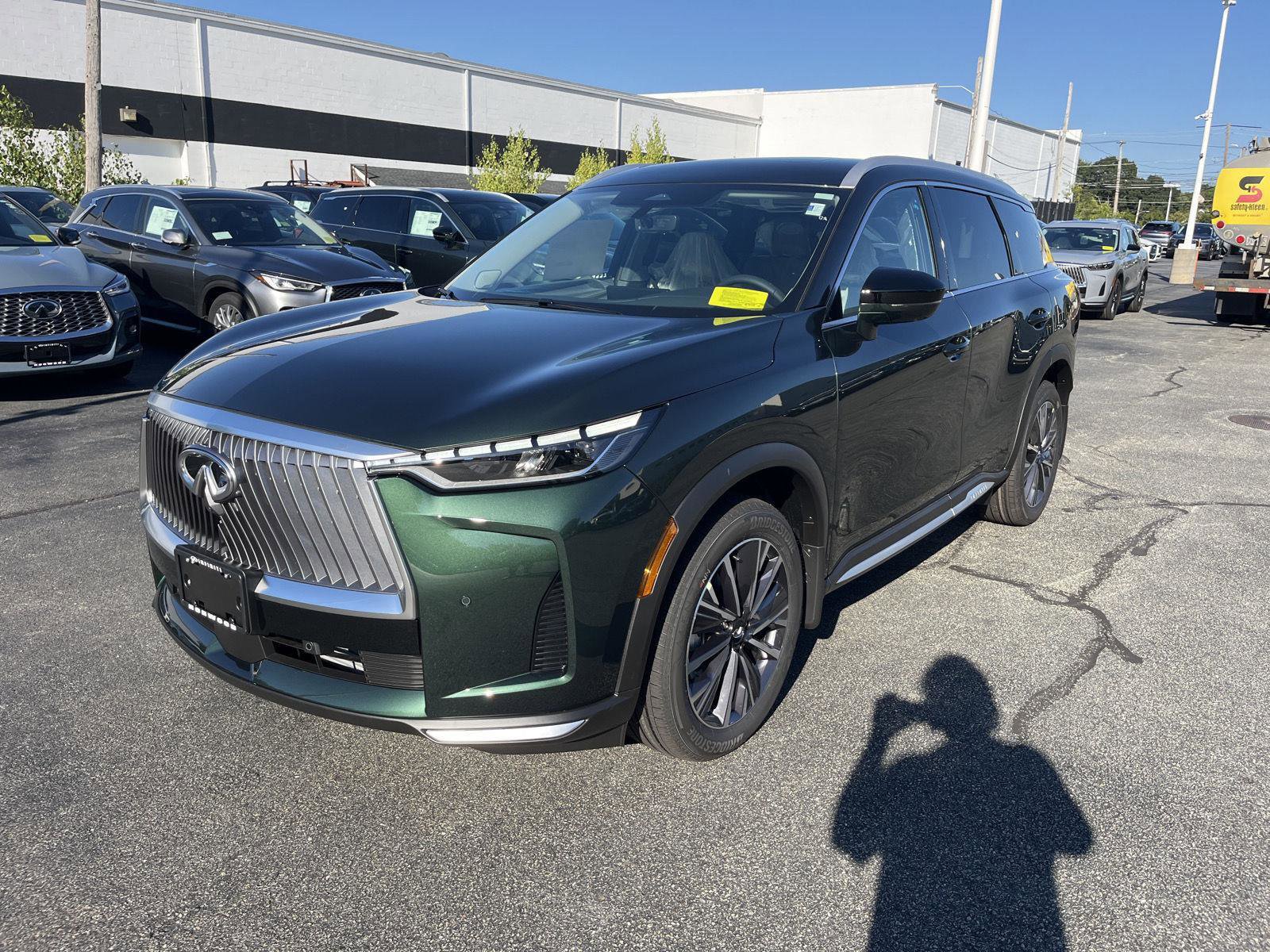 New 2026 INFINITI QX60 Luxe w/ Cargo Package image 7