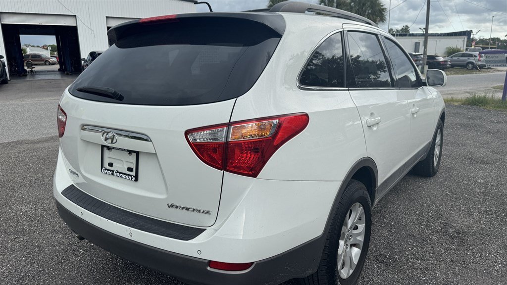 Used 2011 Hyundai Veracruz GLS FWD image 5