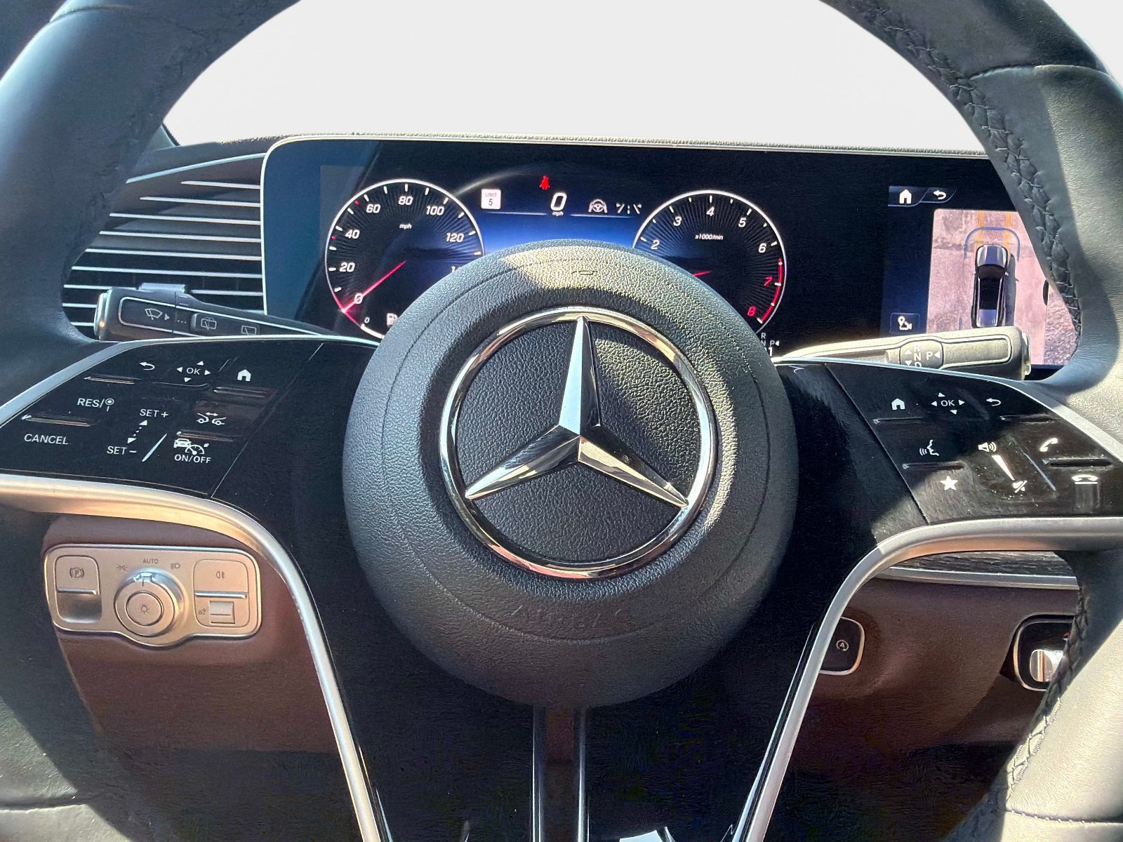 Used 2024 Mercedes-Benz GLS 450 4MATIC image 30