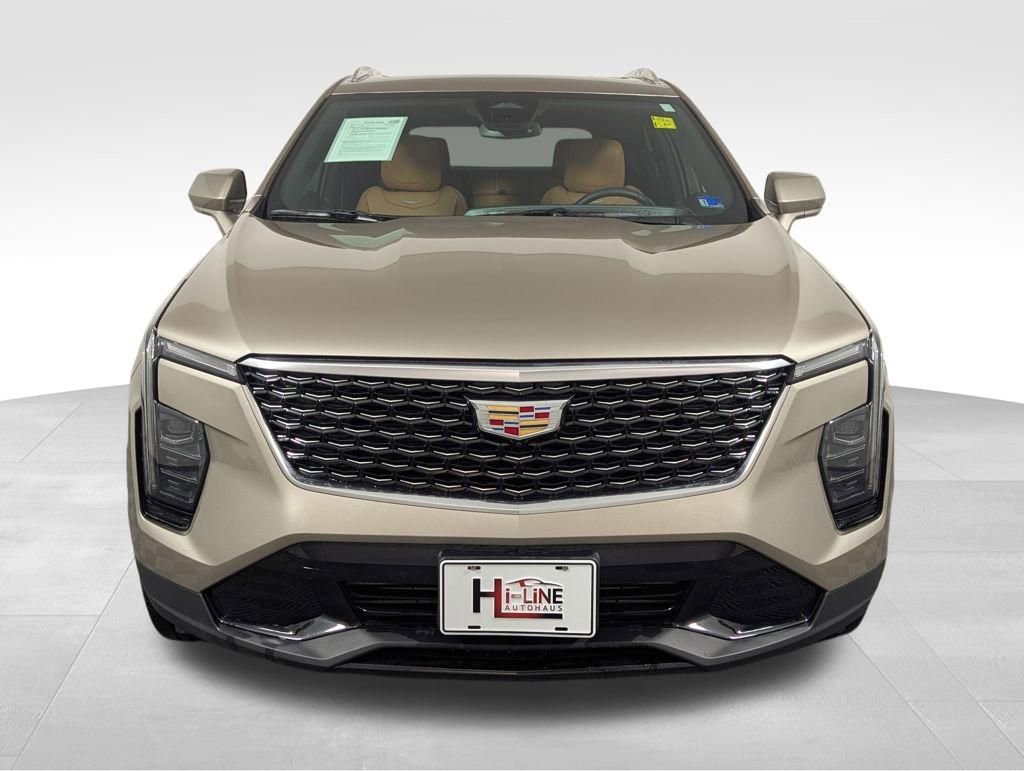 Used 2025 Cadillac XT4 Premium Luxury image 25