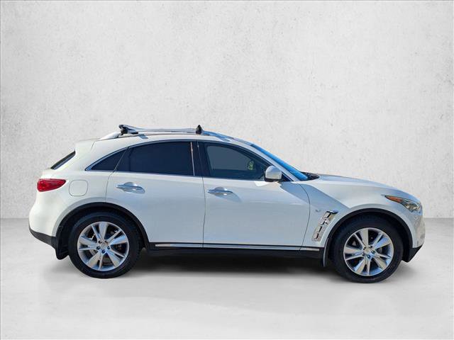 Used 2016 INFINITI QX70 AWD w/ Premium Package image 4