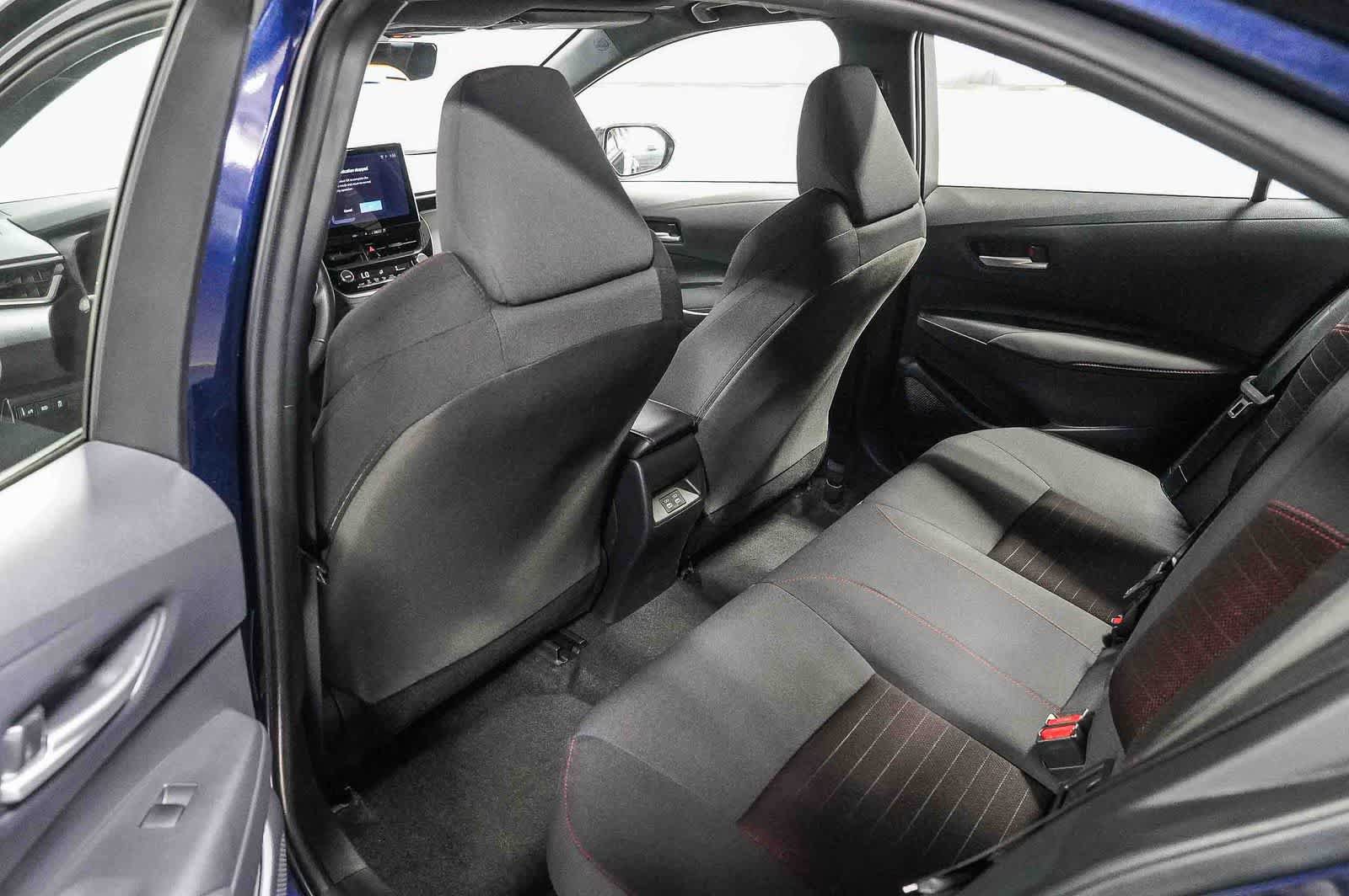 Certified 2025 Toyota Corolla SE w/ SE Premium Package FWD image 19