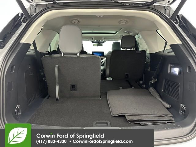 New 2026 Ford Explorer Active w/ Active Comfort Package image 33