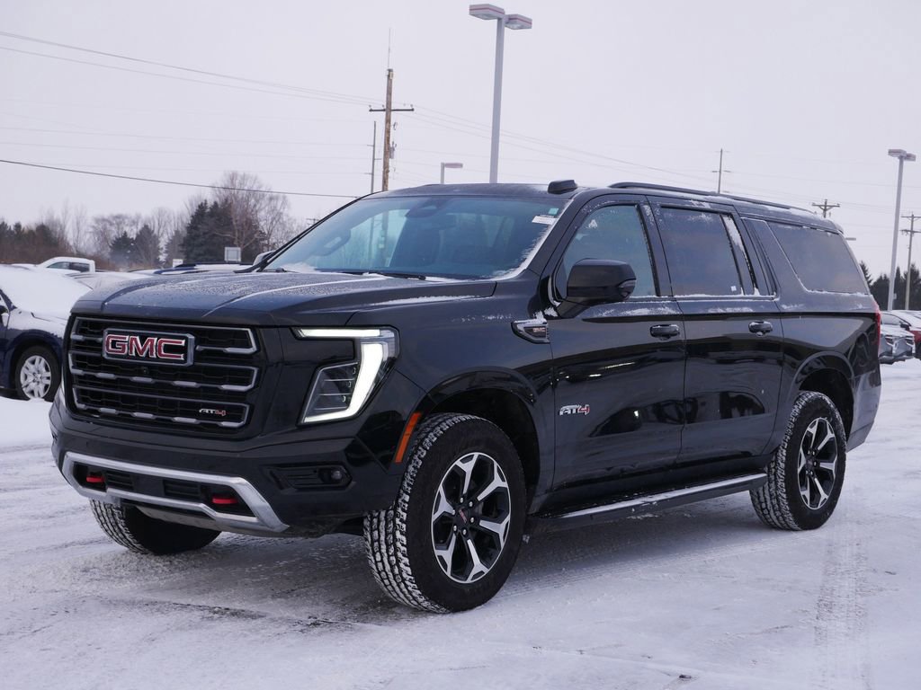 Used 2025 GMC Yukon XL AT4 AWD/4WD image 5