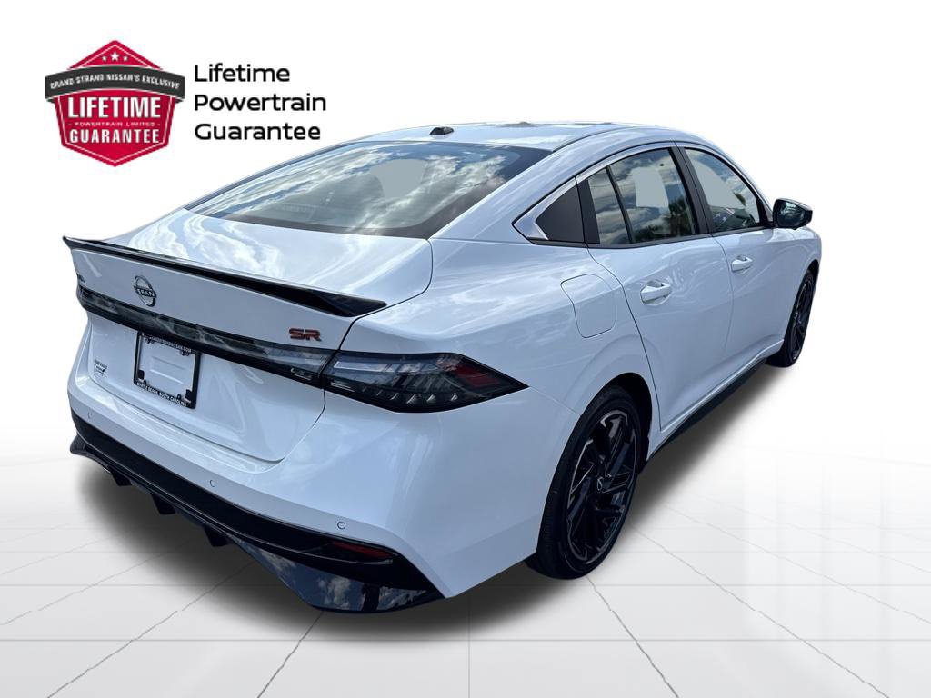 New 2026 Nissan Sentra SR w/ SR Premium Package FWD image 5