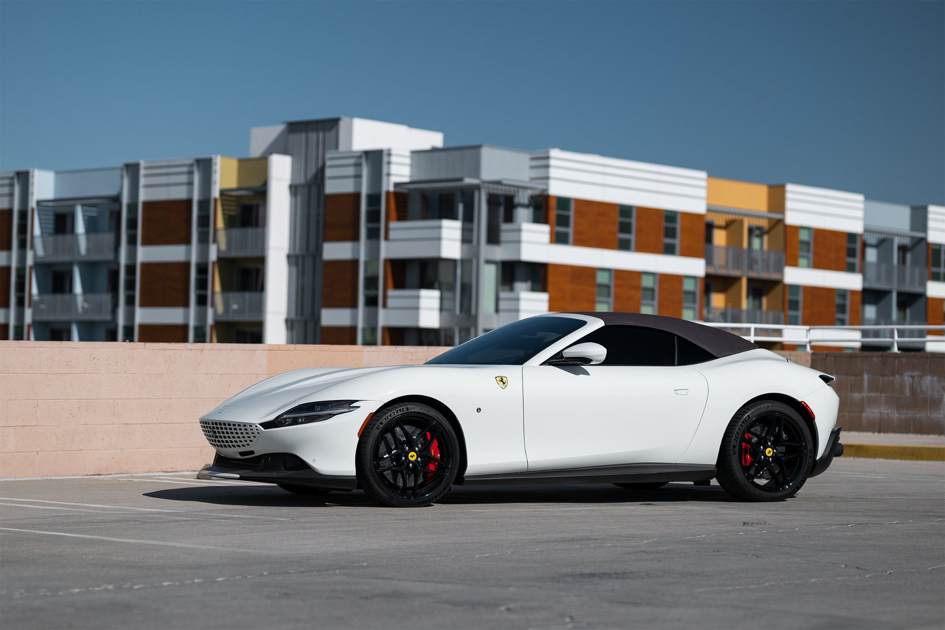 Used 2025 Ferrari Roma Spider RWD image 18