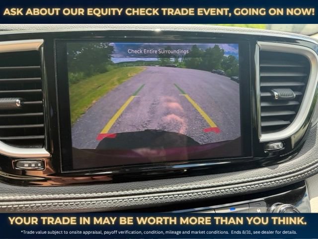 Used 2022 Chrysler Pacifica Touring-L AWD/4WD image 20