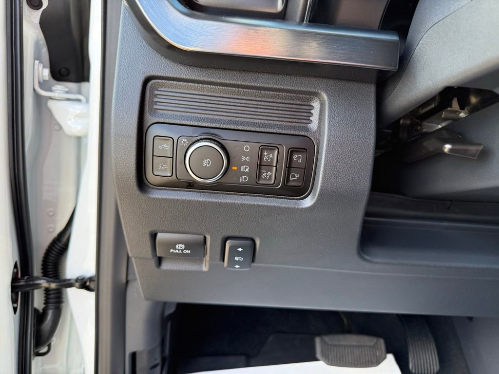 New 2026 Ford F250 Lariat image 18