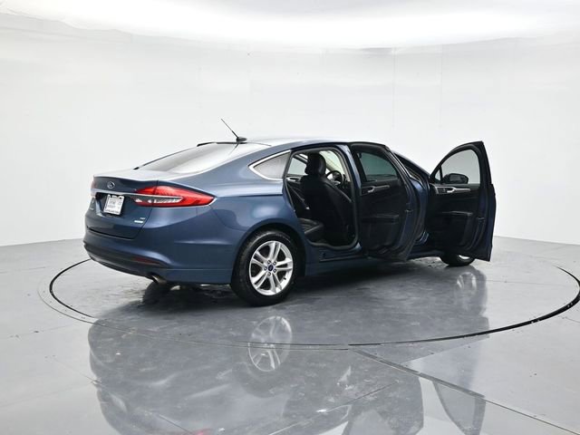 Used 2018 Ford Fusion SE image 45