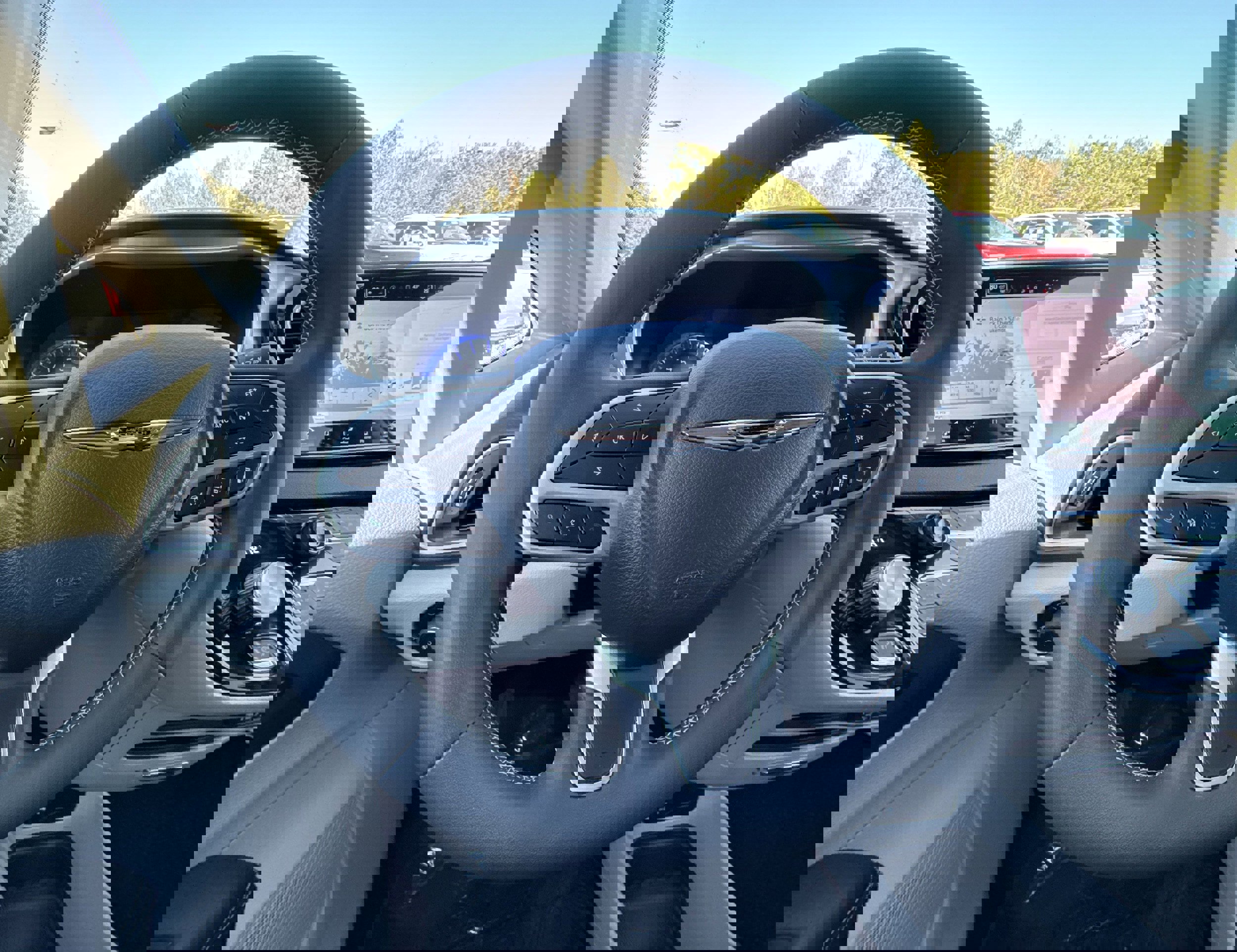 Used 2024 Chrysler Pacifica Touring-L image 13